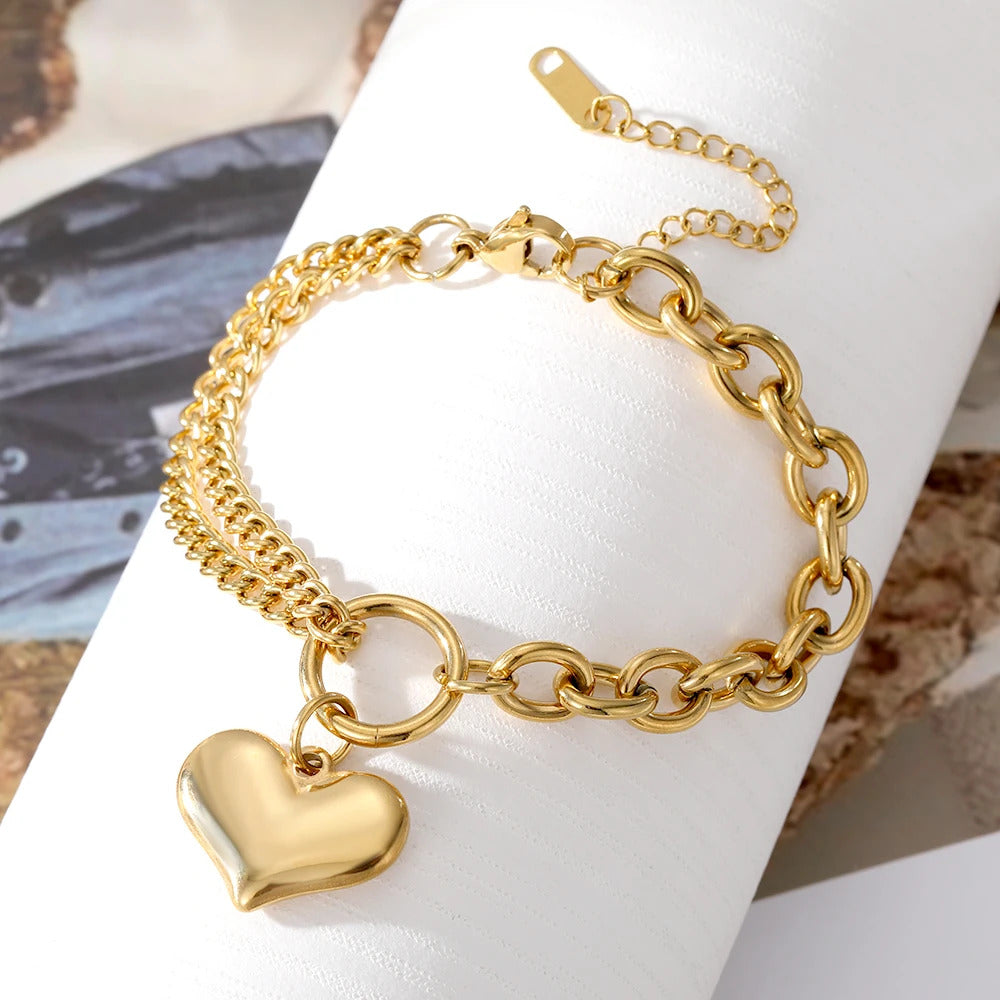 Elegant Heart Charm Bracelet – Timeless Stainless Steel Jewelry for Women - Univelve
