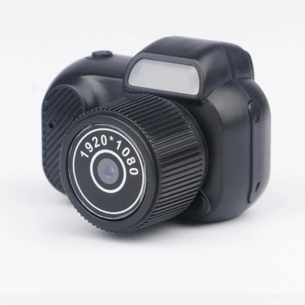 Portable Mini Camera with CMOS Screen - Vintage Camera
