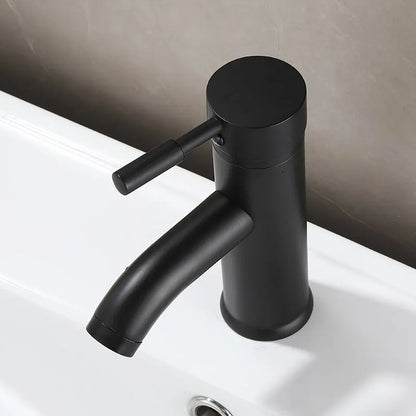 Elegant Matte Black Bathroom Mixer Tap – Modern Design for Contemporary Spaces - Univelve