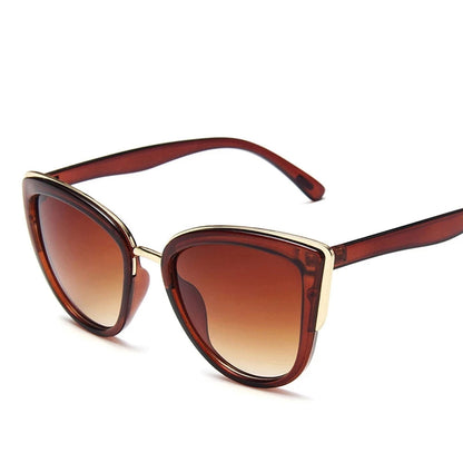 Vintage Cat-Eye Sunglasses – Timeless Elegance with Modern Flair - Univelve