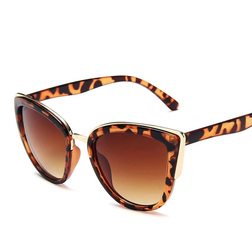 Vintage Cat-Eye Sunglasses – Timeless Elegance with Modern Flair - Univelve